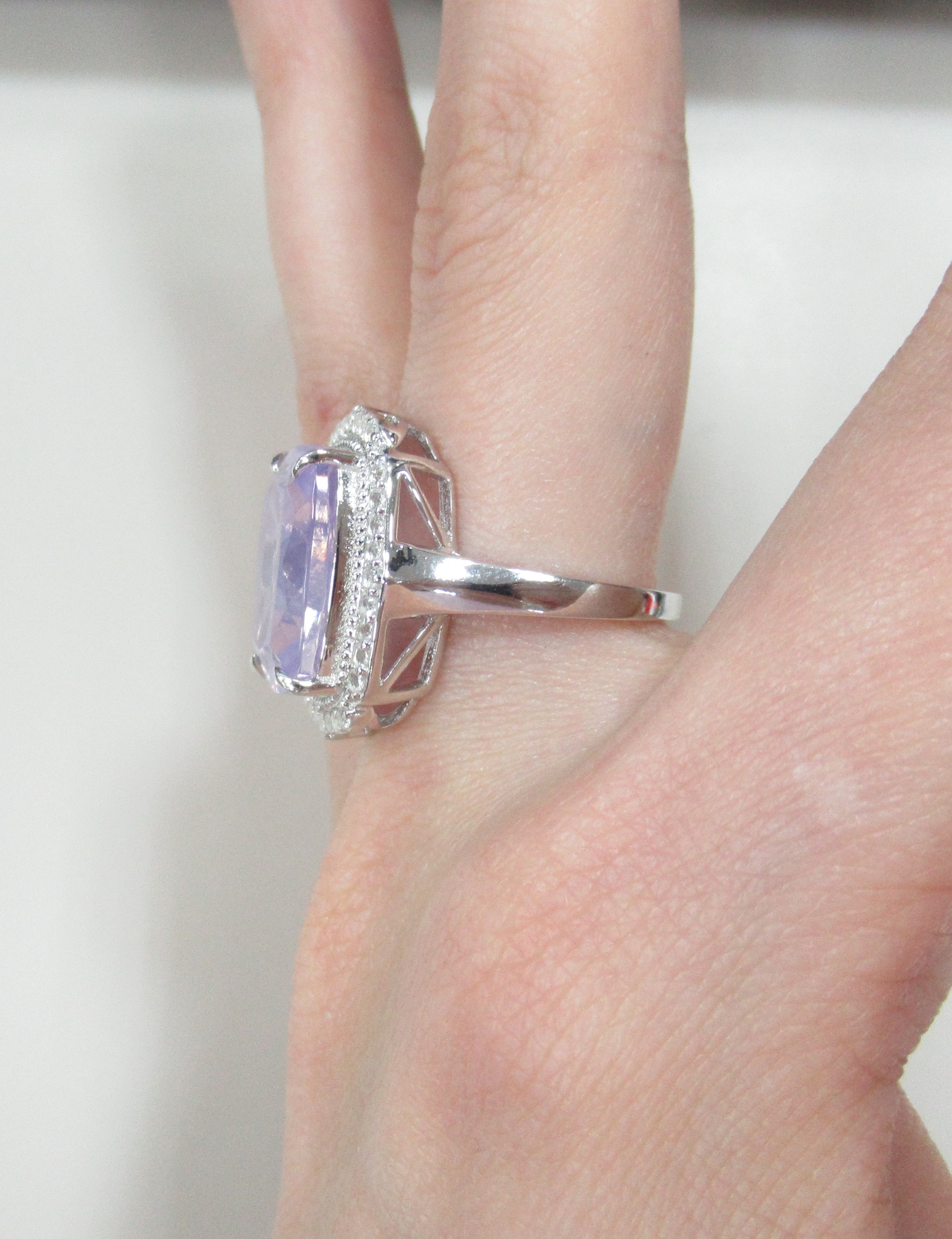 Серебряное кольцо с кварцем